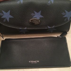 NWT Coach leather clutch wallet